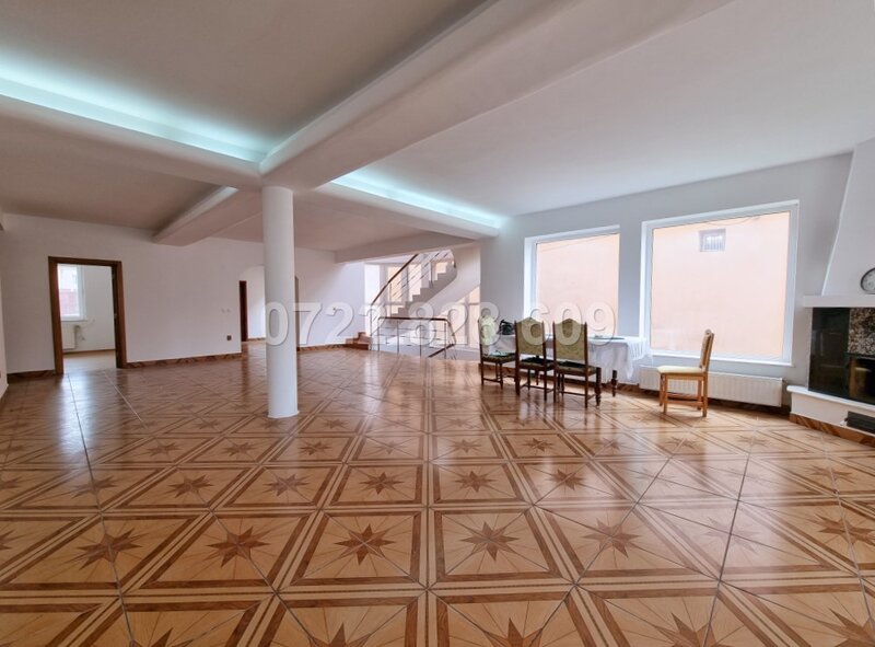 Titan  Vila cu Piscina si Garaj D+P+2+M